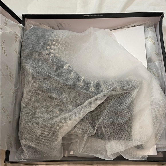 •CAPE ROBBIN• “Jadey” Spike Studs Rhinestone Chunky Lug Boots - Black // NIB - Picture 13 of 16